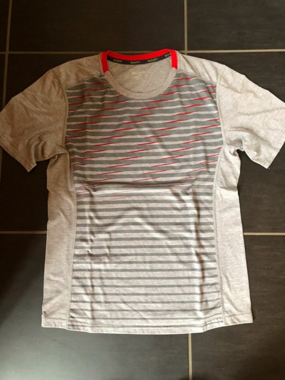 Men's Gray Striped Performance T Shirt Size S